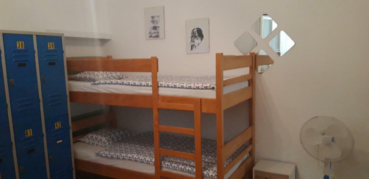 Green Hostel Zára Szoba fotó